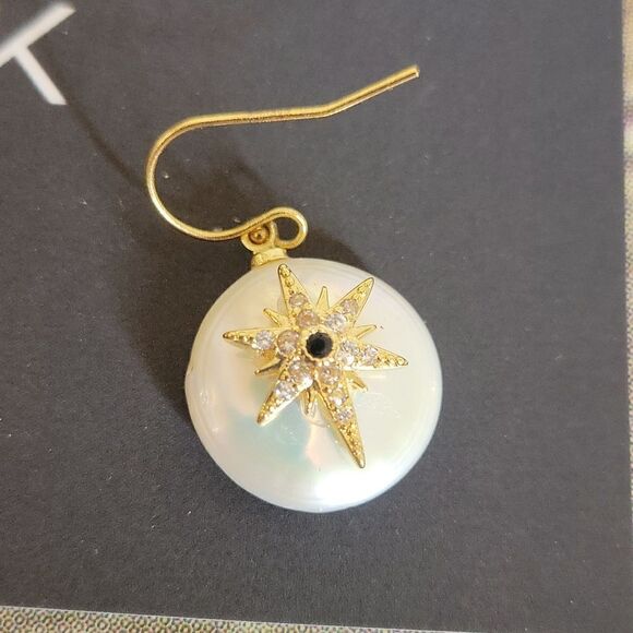 Genuine Pearl Earrings with Goldtone and Stones - Picture 4 of 5